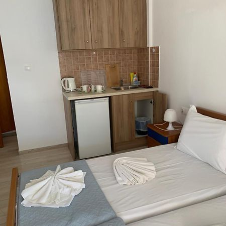 Sea View Studios Bali Harbour Beach Exterior foto